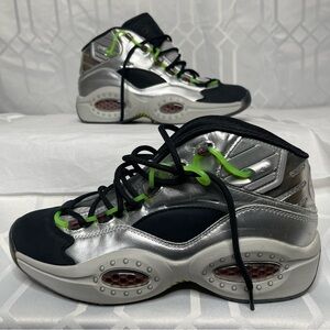 Reebok Question Mid Minions Gru's Lab Silver Metallic FW7548 Size 10.5